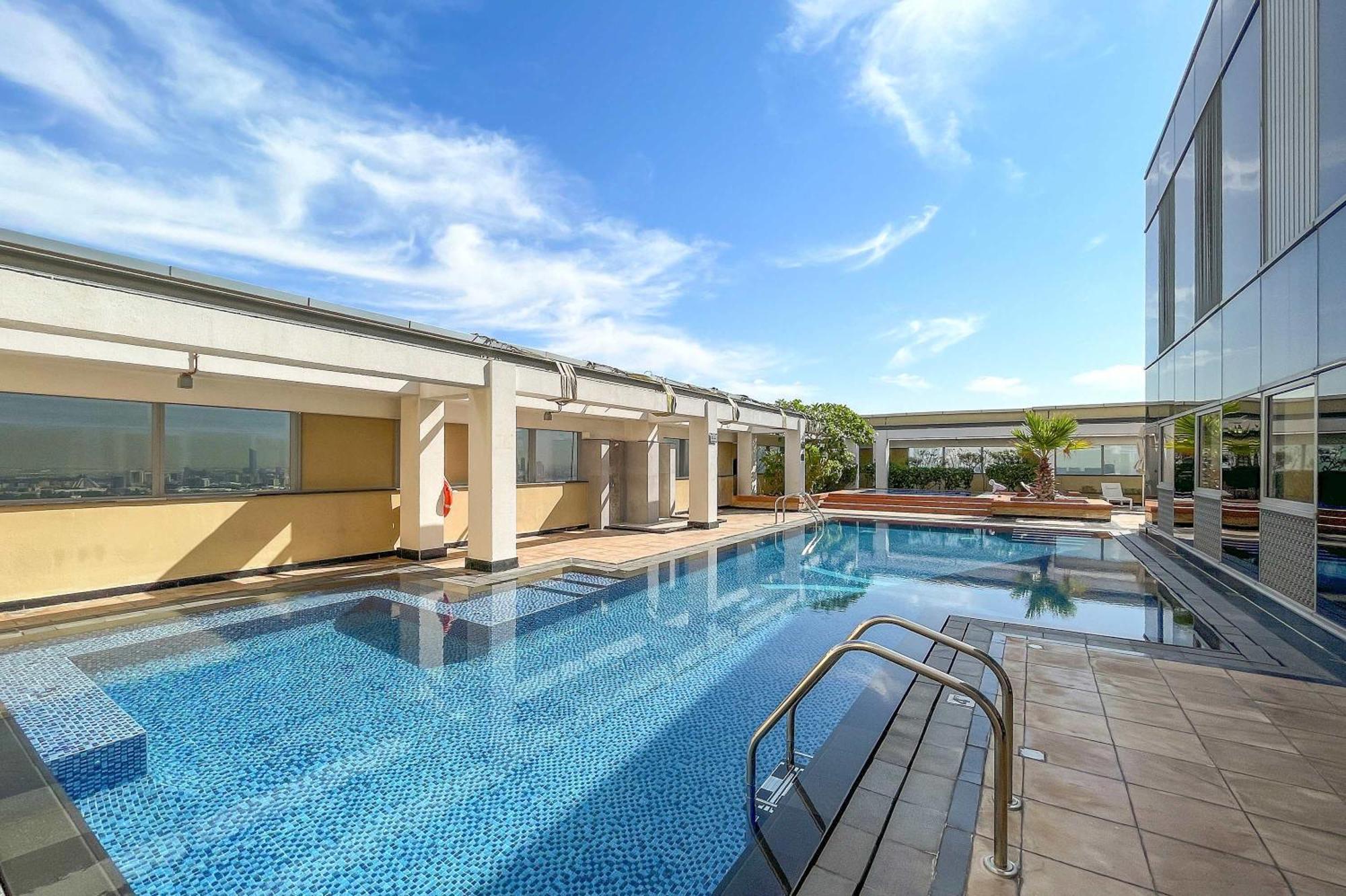 Silkhaus Sky Gardens Chic In Difc Living Apartment Dubai
